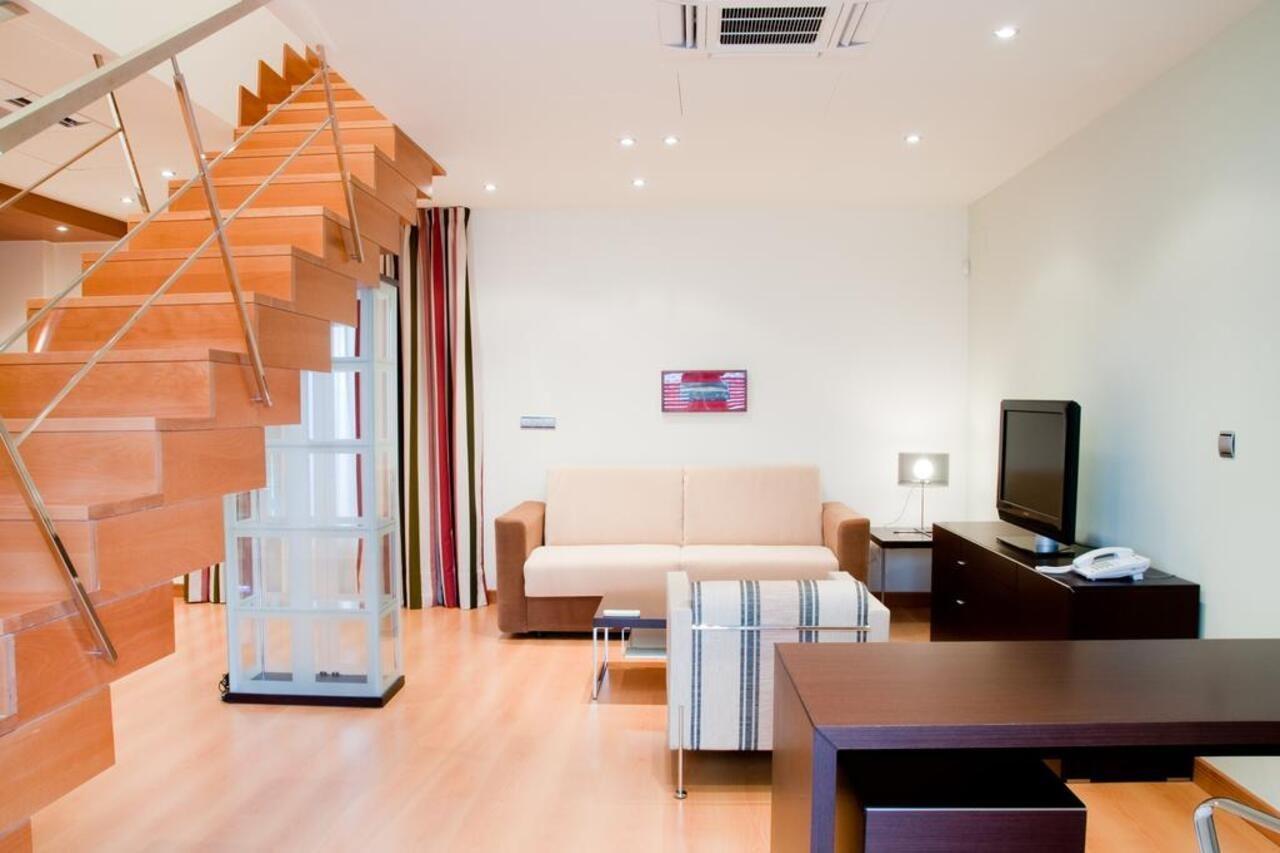 Apartamentos Maria Luisa Burgo Exteriér fotografie