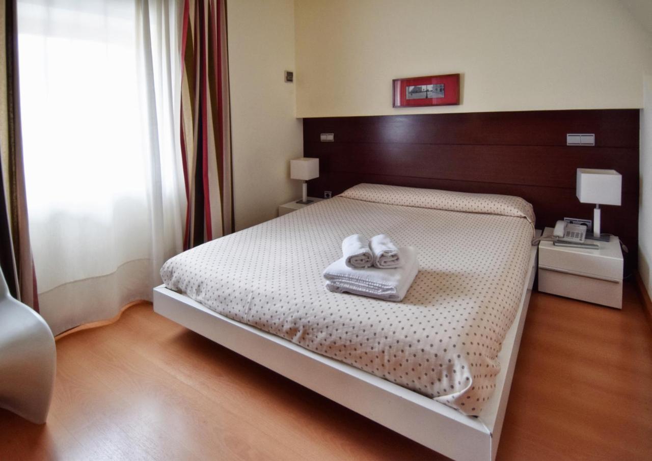 Apartamentos Maria Luisa Burgo Exteriér fotografie